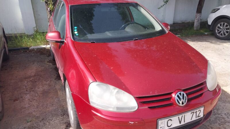 Licitatie „cu strigare” pentru automobil